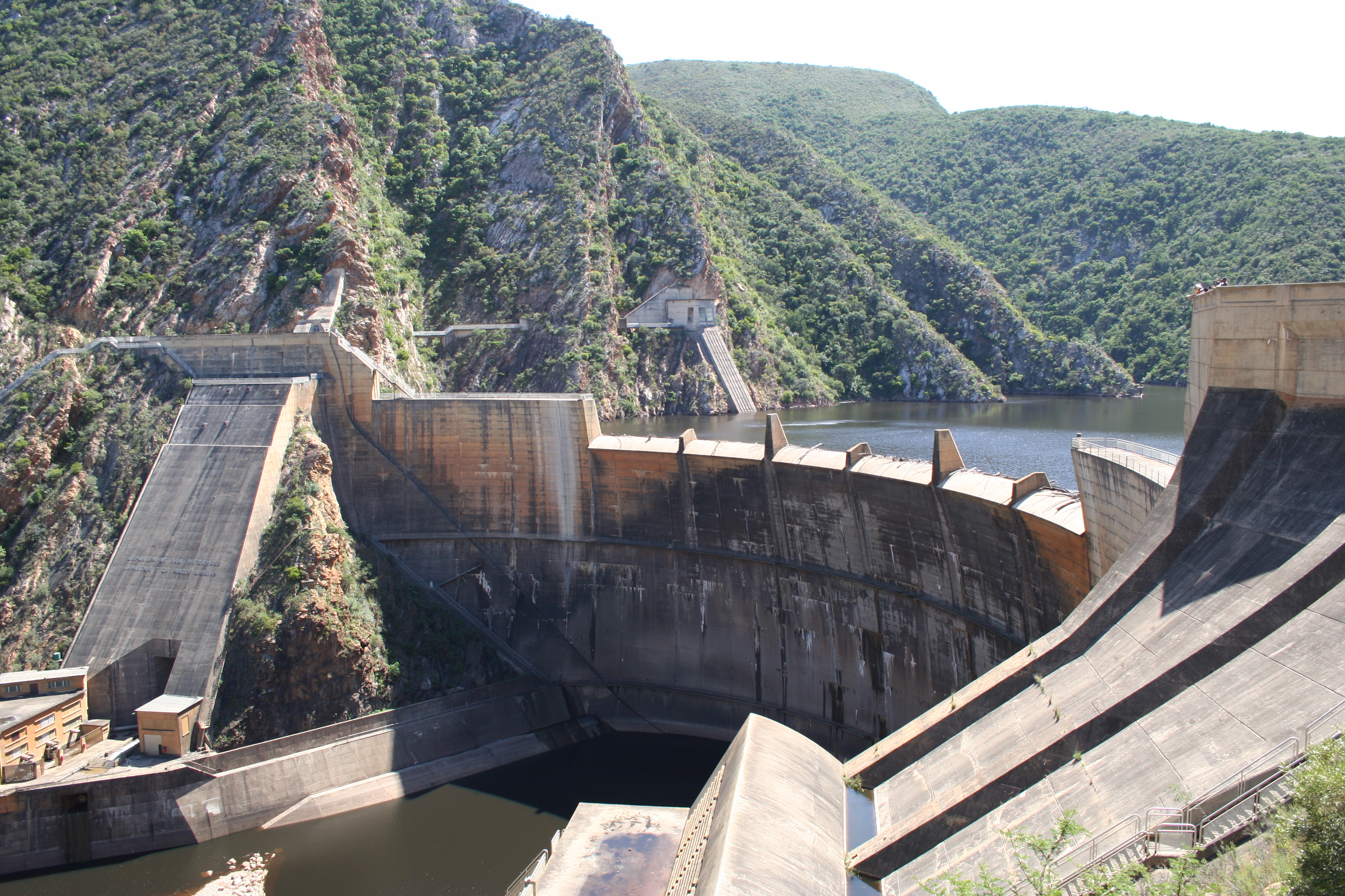 Photograph placeholder: reservoir affected by drought